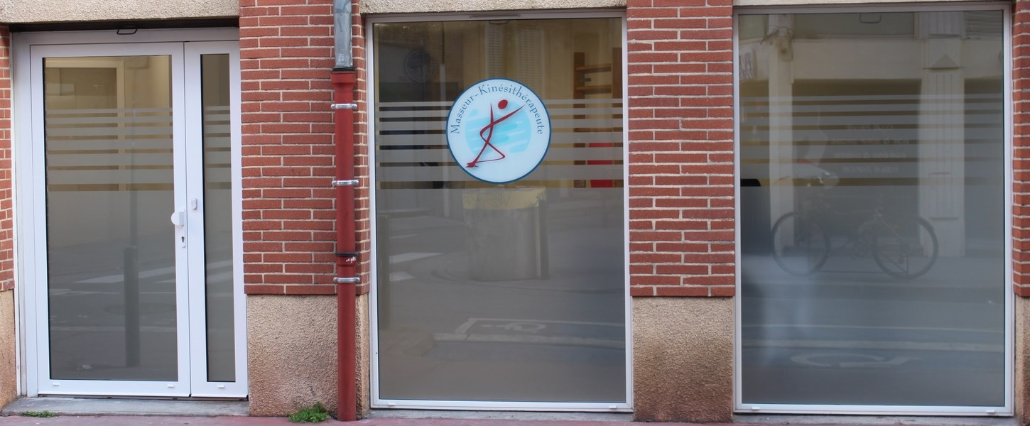 La vitrine du cabinet de kinésithérapie